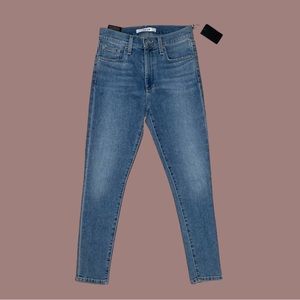 NWT Joe’s Jeans High Wasted Cropped Ankle Distressed Medium/Light Wash Size 27